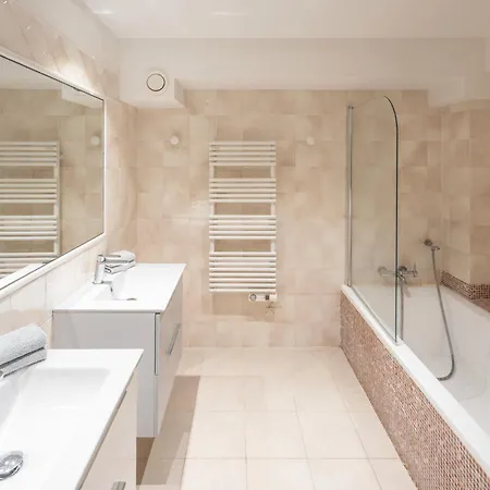 Chateau Di Cardiccia - 7br Climatise Villa Sainte-Lucie de Porto-Vecchio